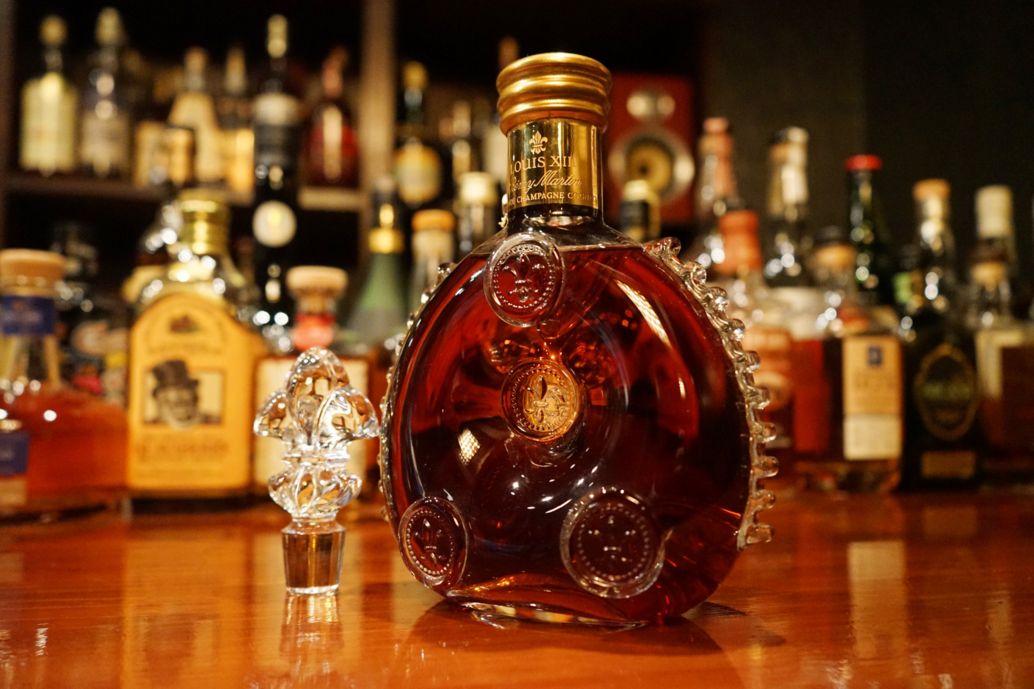 ◆◇レミーマルタン　ルイ13世　REMYMARTIN　ベリーオールド　バカラクリスタルボトル　700ml 古酒　替栓　八角箱 未開栓◇◆ LOUIS XIII ルイ13世 VERY OLD ベリーオールド 替栓 箱付き Remy