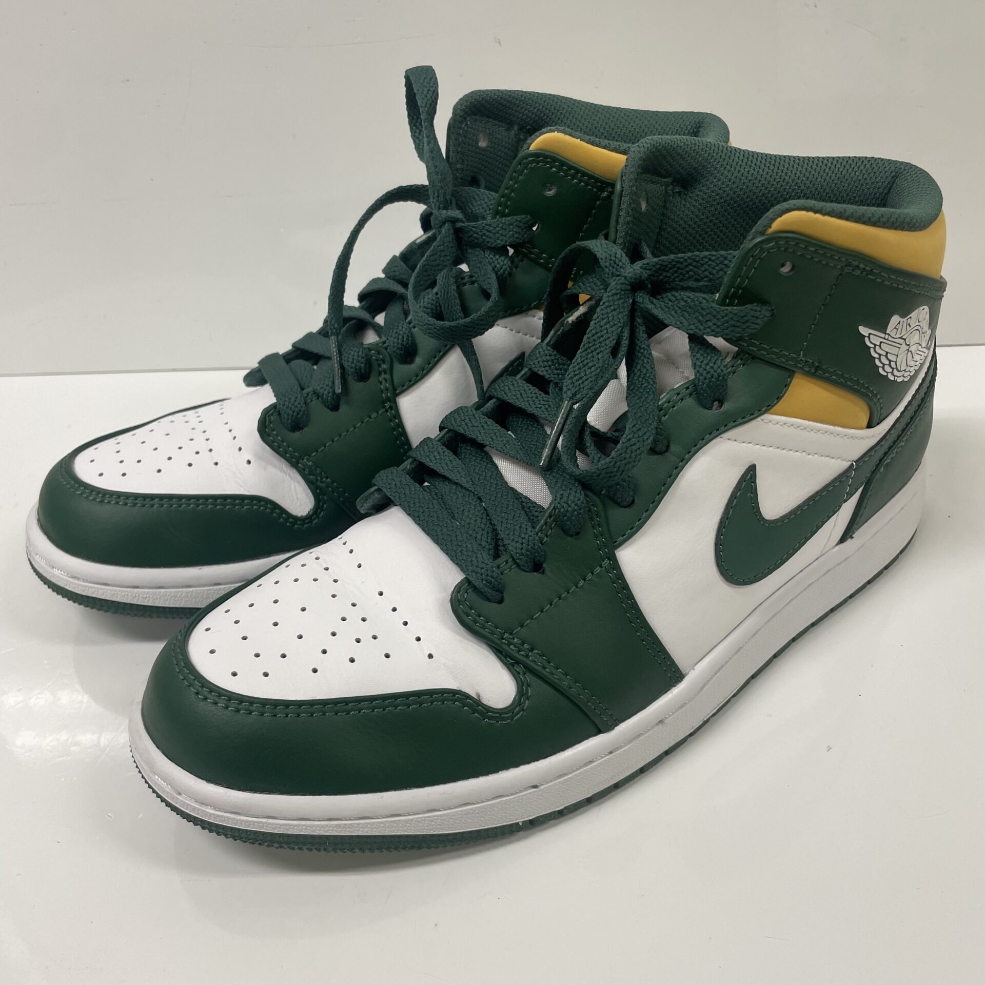 ナイキのスニーカー買取価格しました 【NIKE Air Jodan 1 MID SEATTLE 