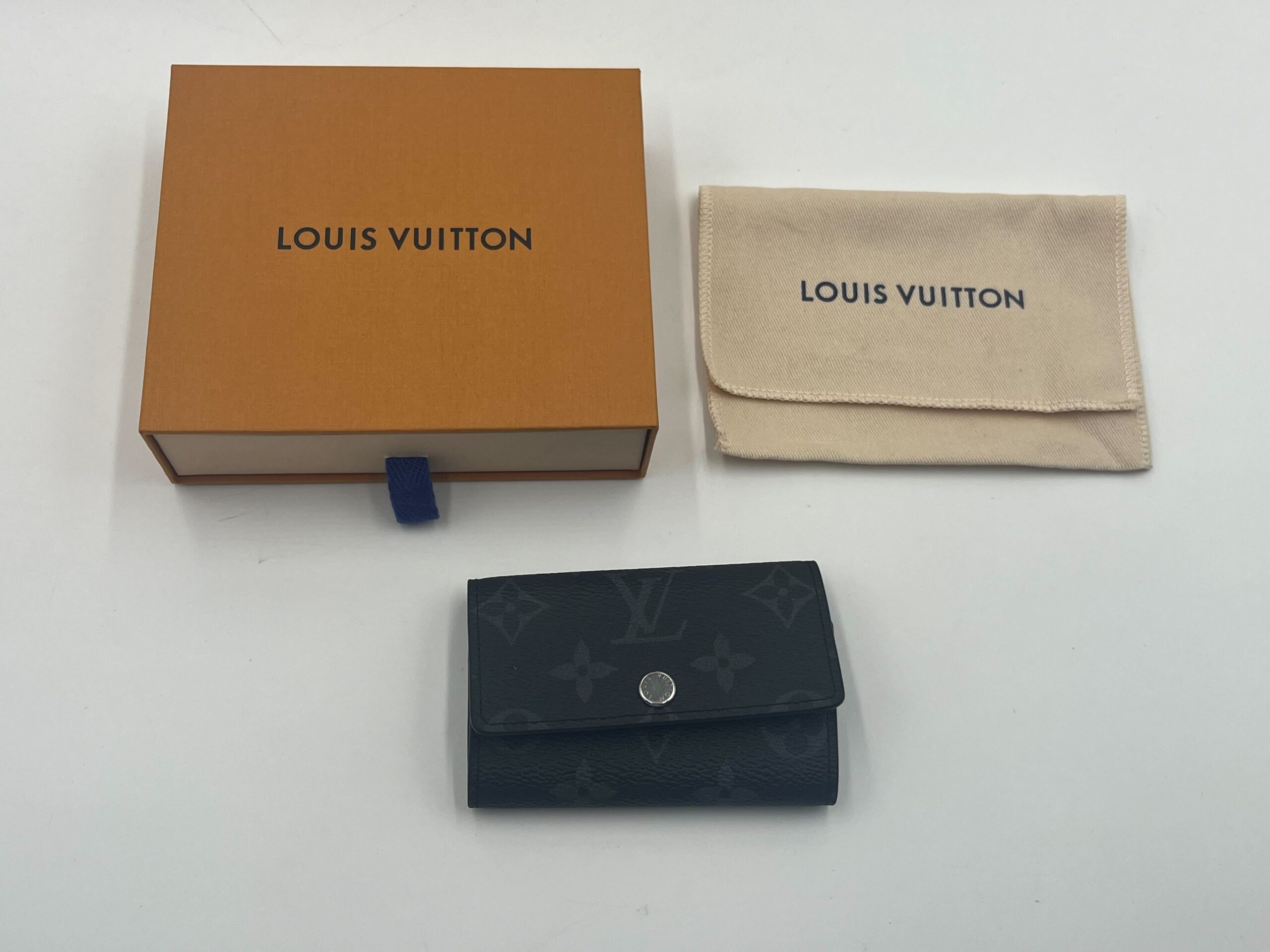 LOUIS VUITTON ミュルティクレ6 M82603を高額買取