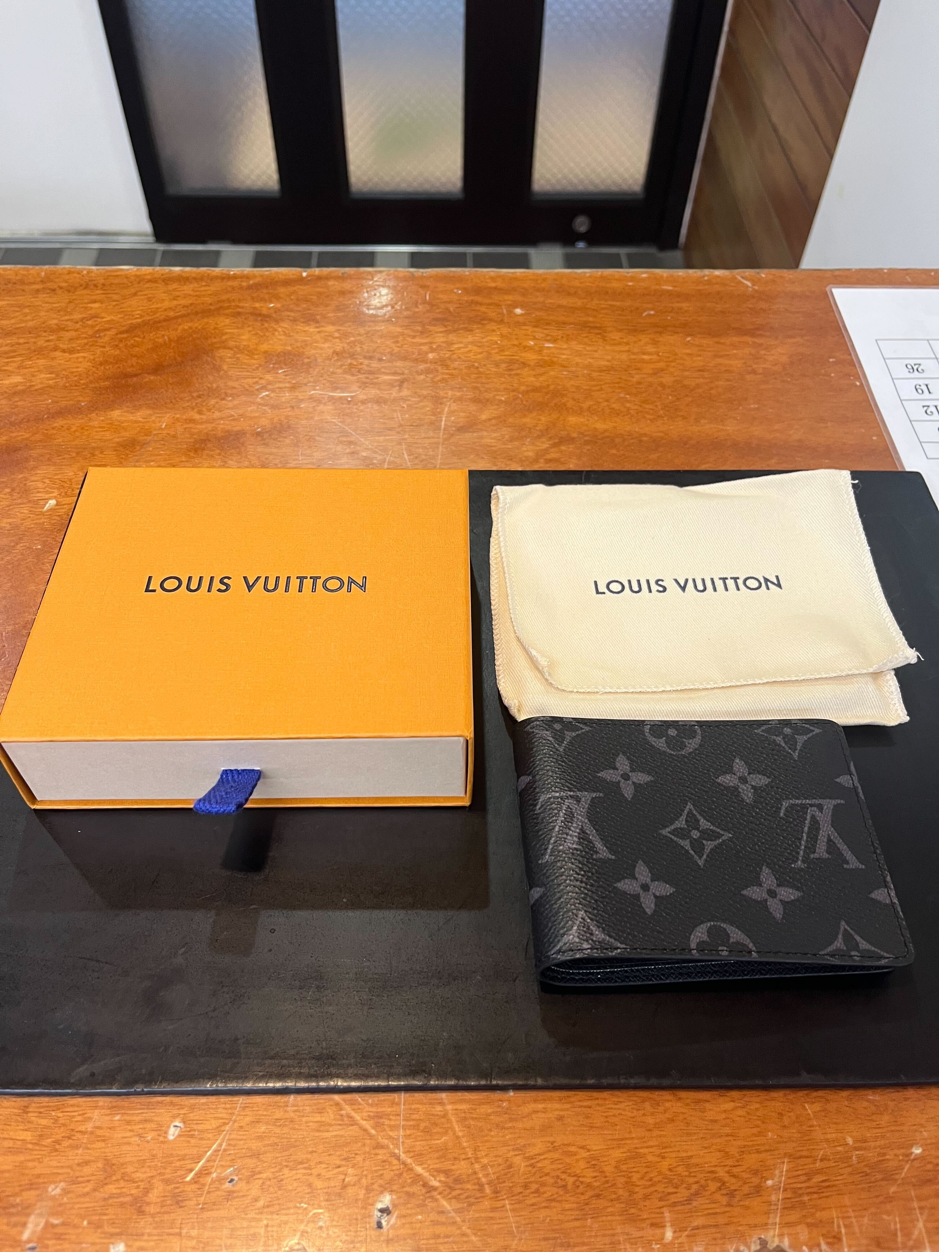 LOUIS VUITTON M62294 ポルトフォイユ・スレンダー