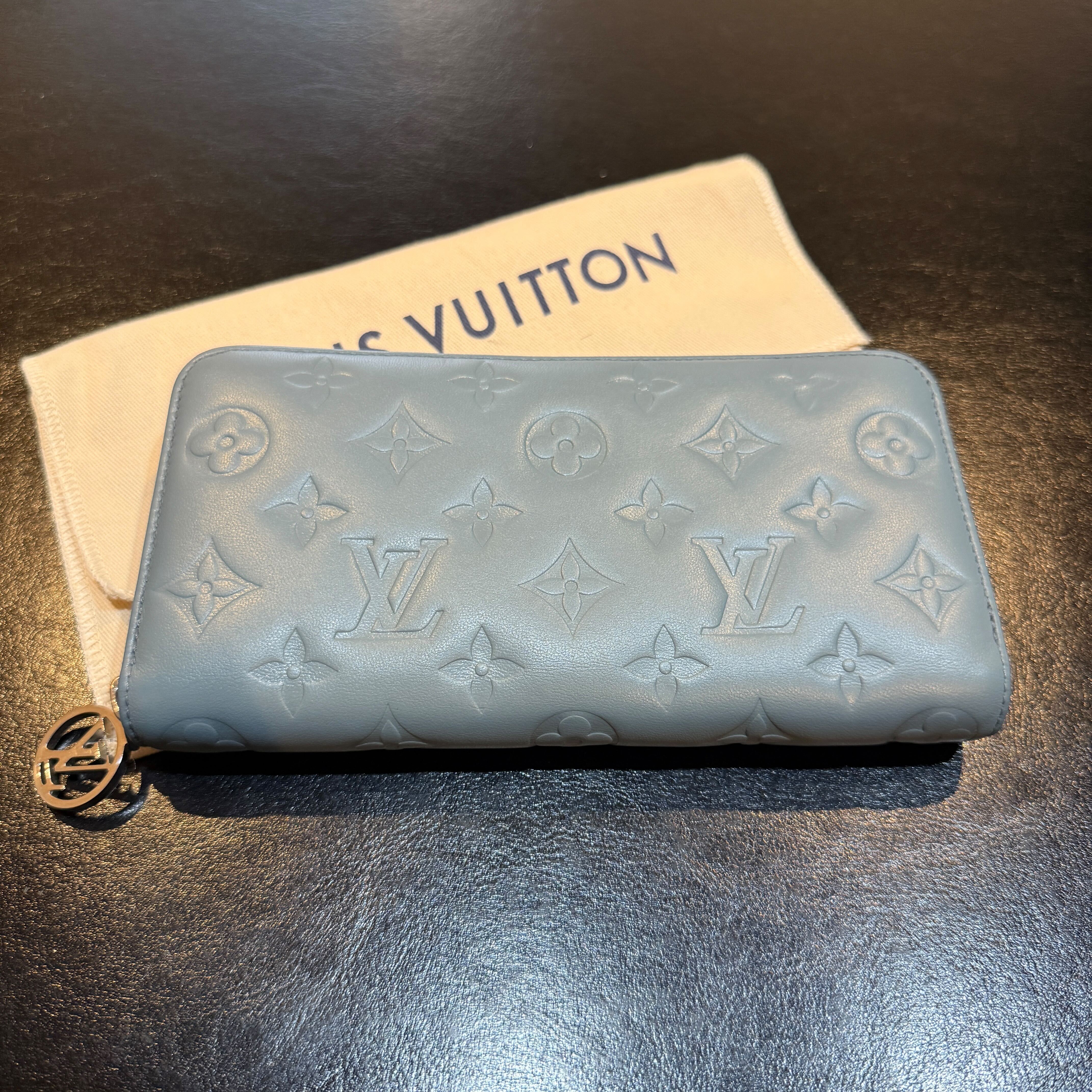 LV ジッピーウォレット ラムスキン 限定カラー M81707をお買取りしました！