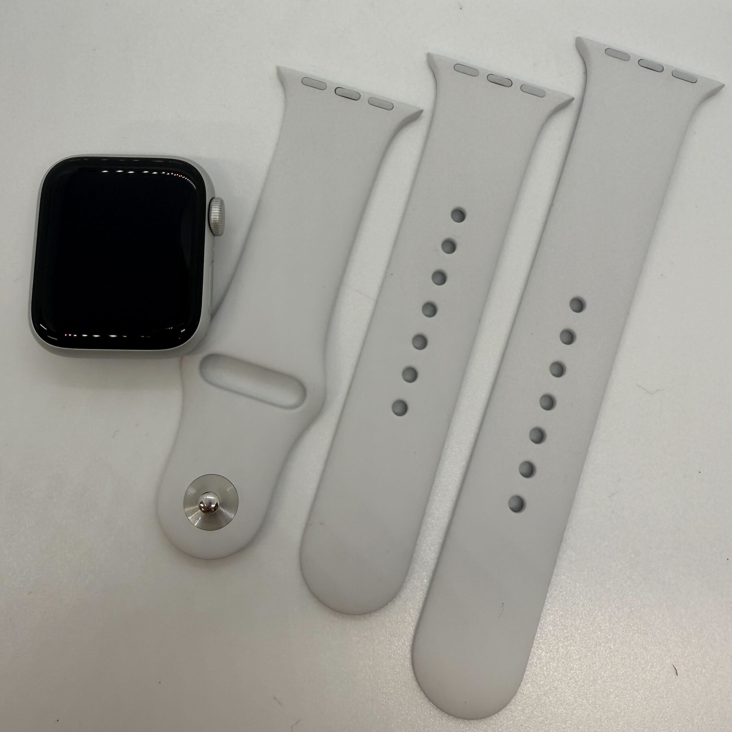 AppleWatch SE 第2世代 40mm GPSモデル