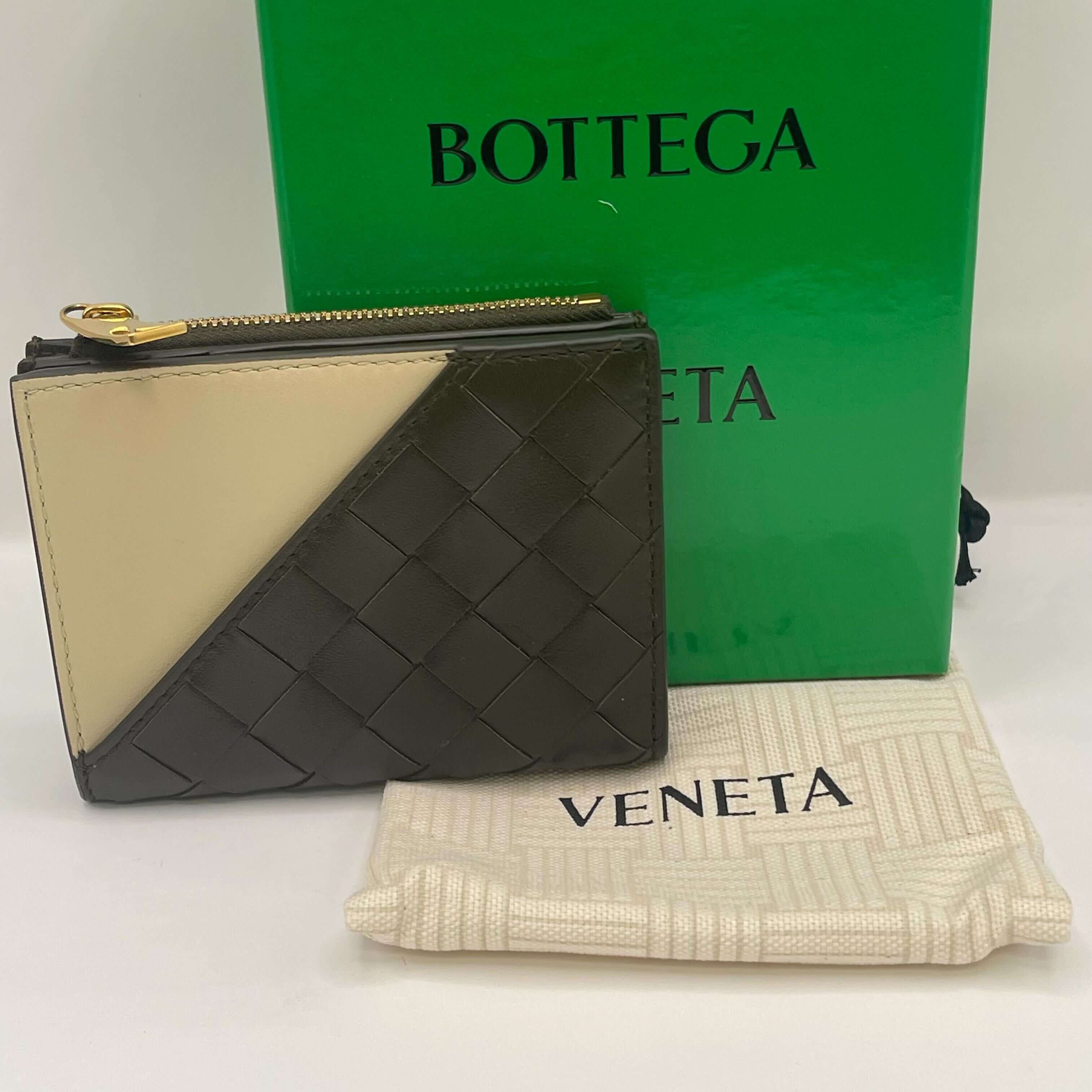 BOTTEGA VENETA イントレチャート 789077 ２つ折りファスナー財布