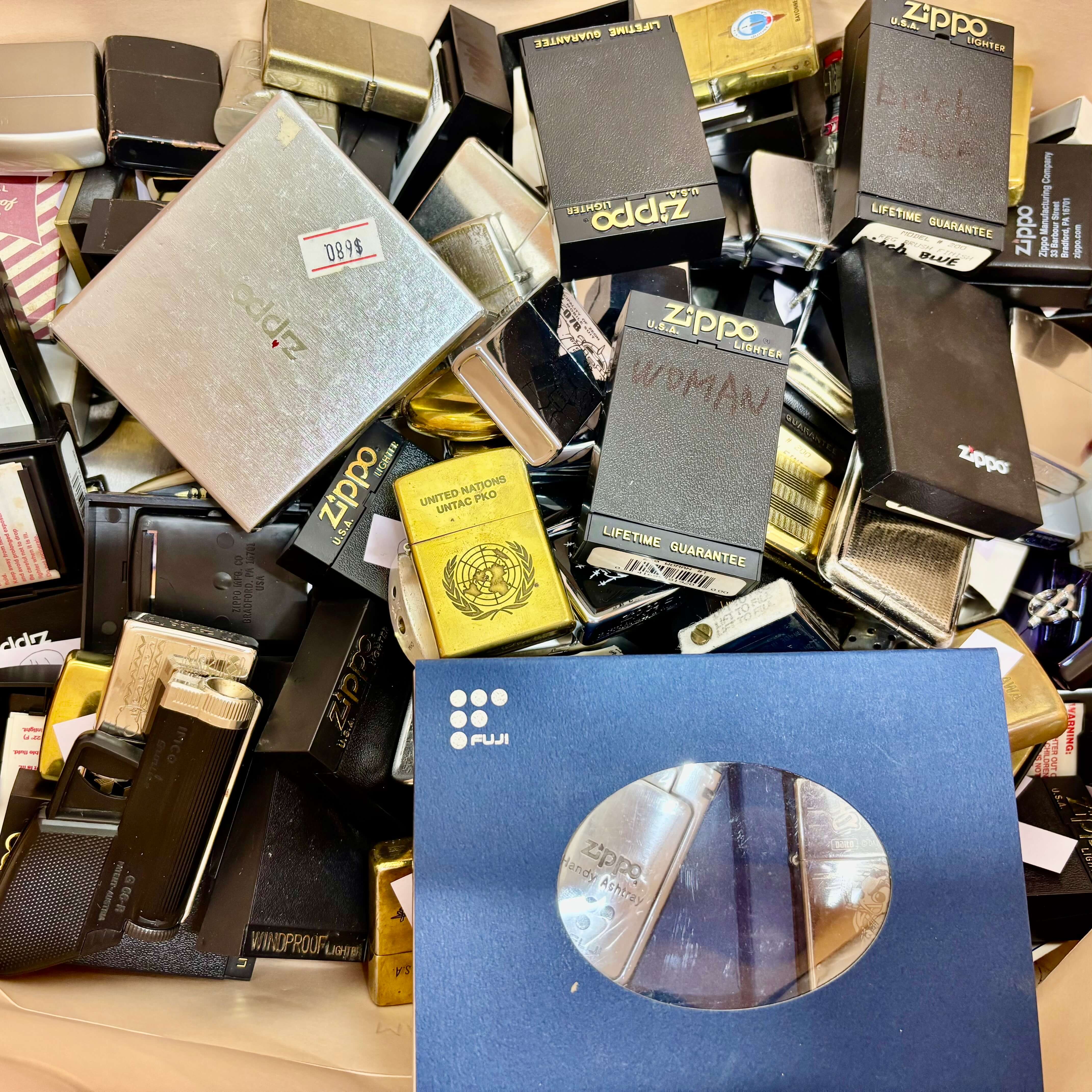 ZIPPO等 ライター約200本を買取しました。