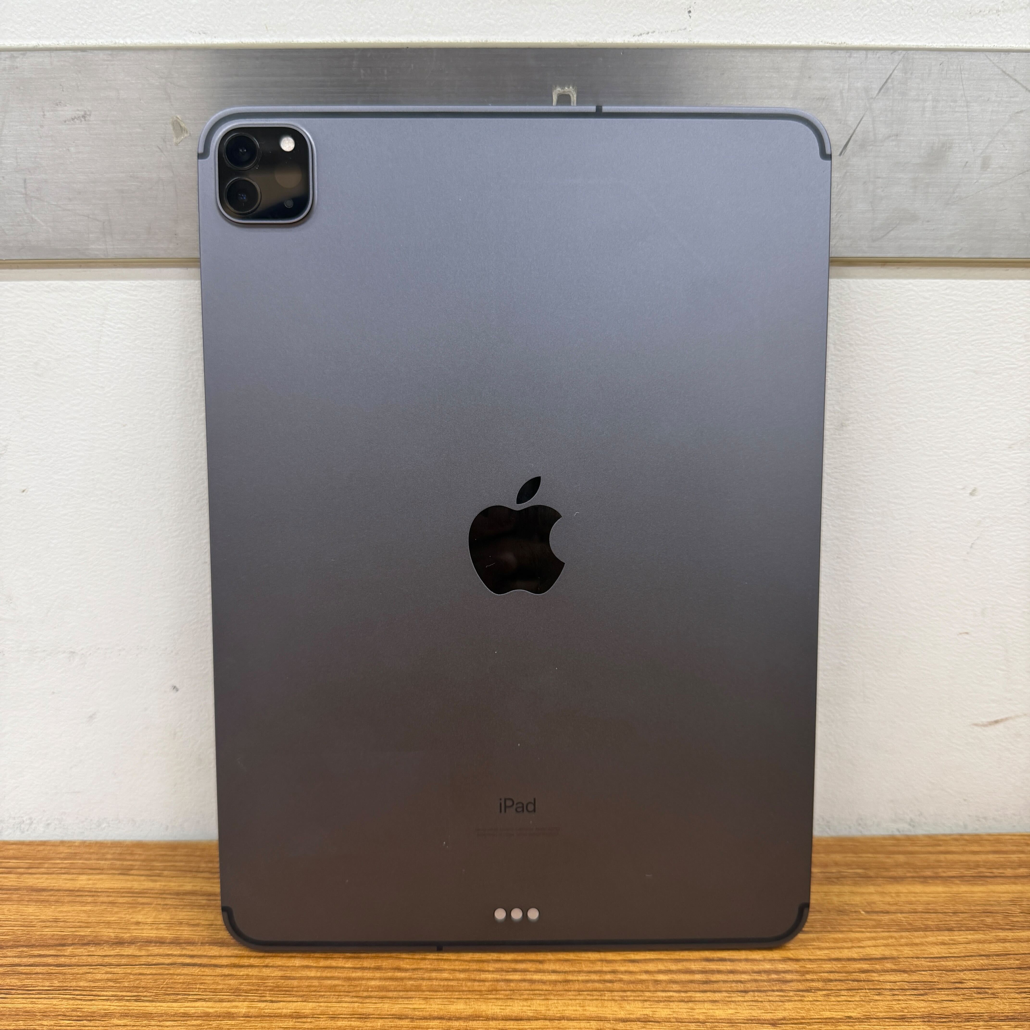 iPad Pro 11 第2世代 256GBをお買取り